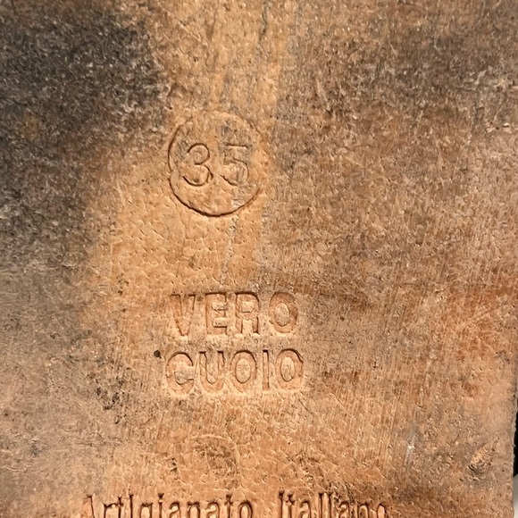 Real leather ankle strap sandal, size 35 EUR - Picture 5 of 6